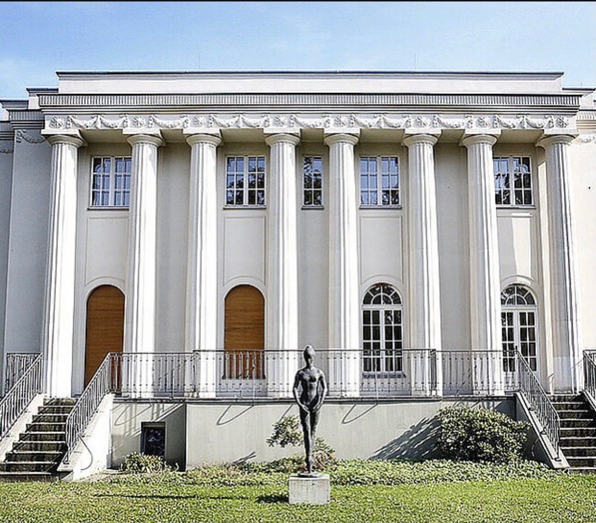 At the Palucca Hochschule für Tanz Dresden